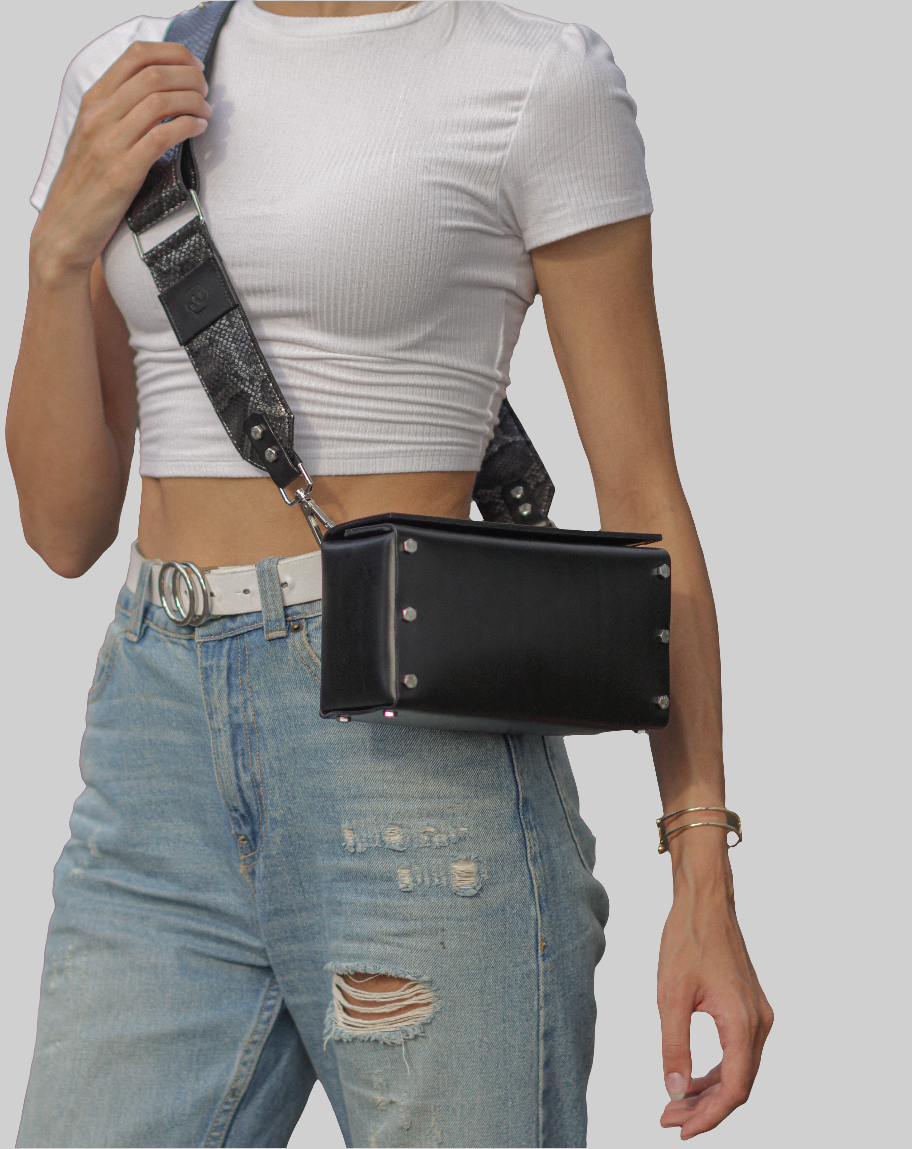 LEATHER HANDBAG "JENNIFER" BLACK