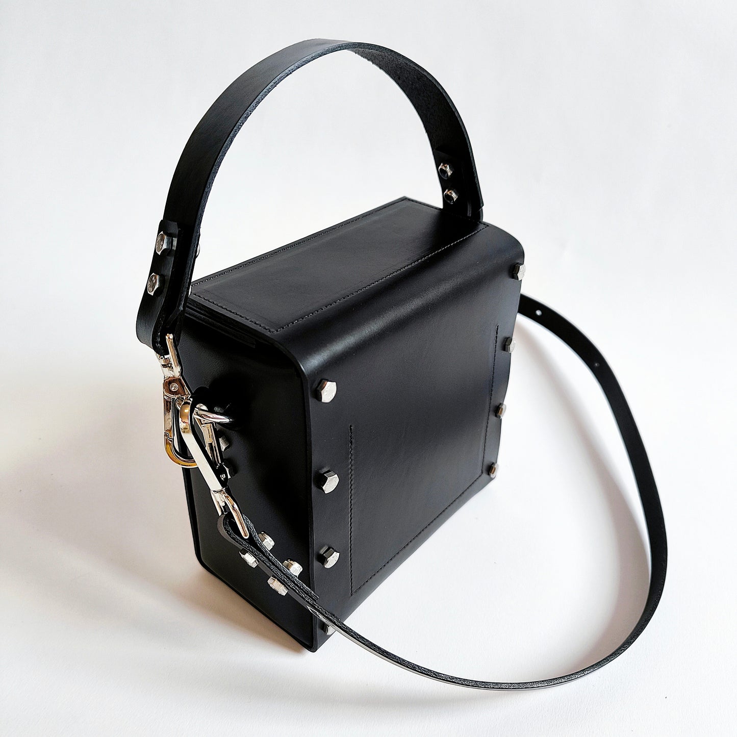 LEATHER HANDBAG "JESSICA" BLACK