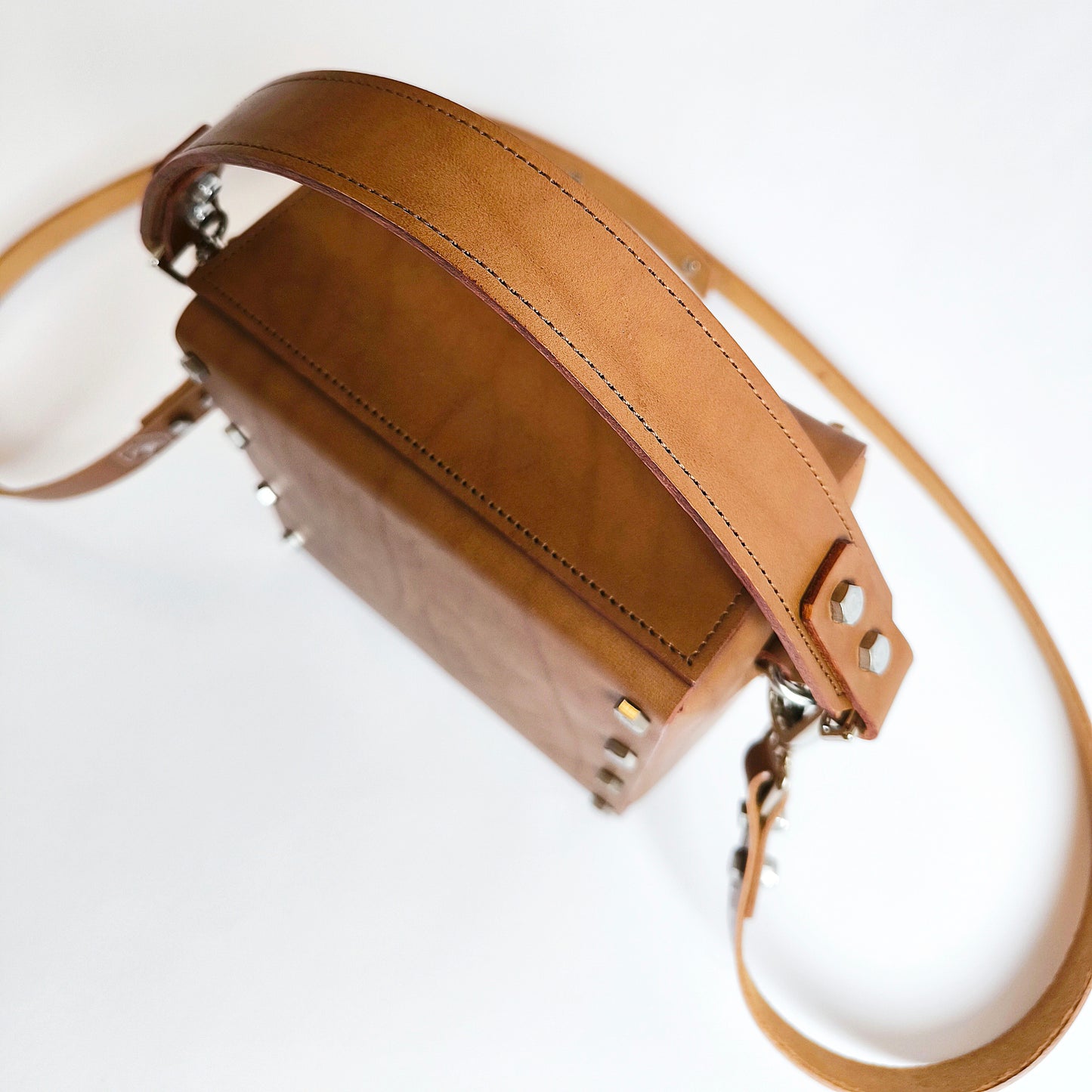 LEATHER HANDBAG "JESSICA" BROWN