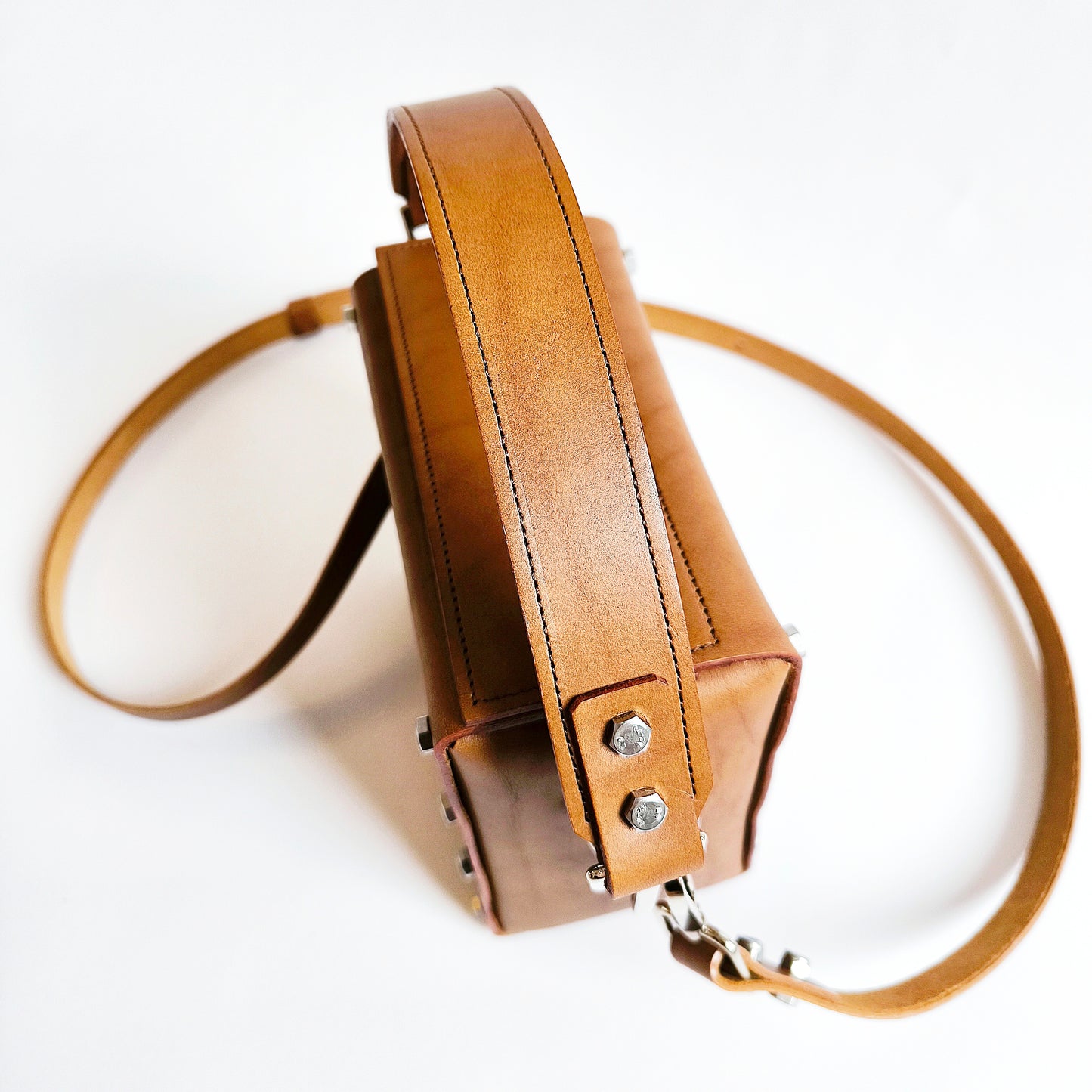 LEATHER HANDBAG "JESSICA" BROWN