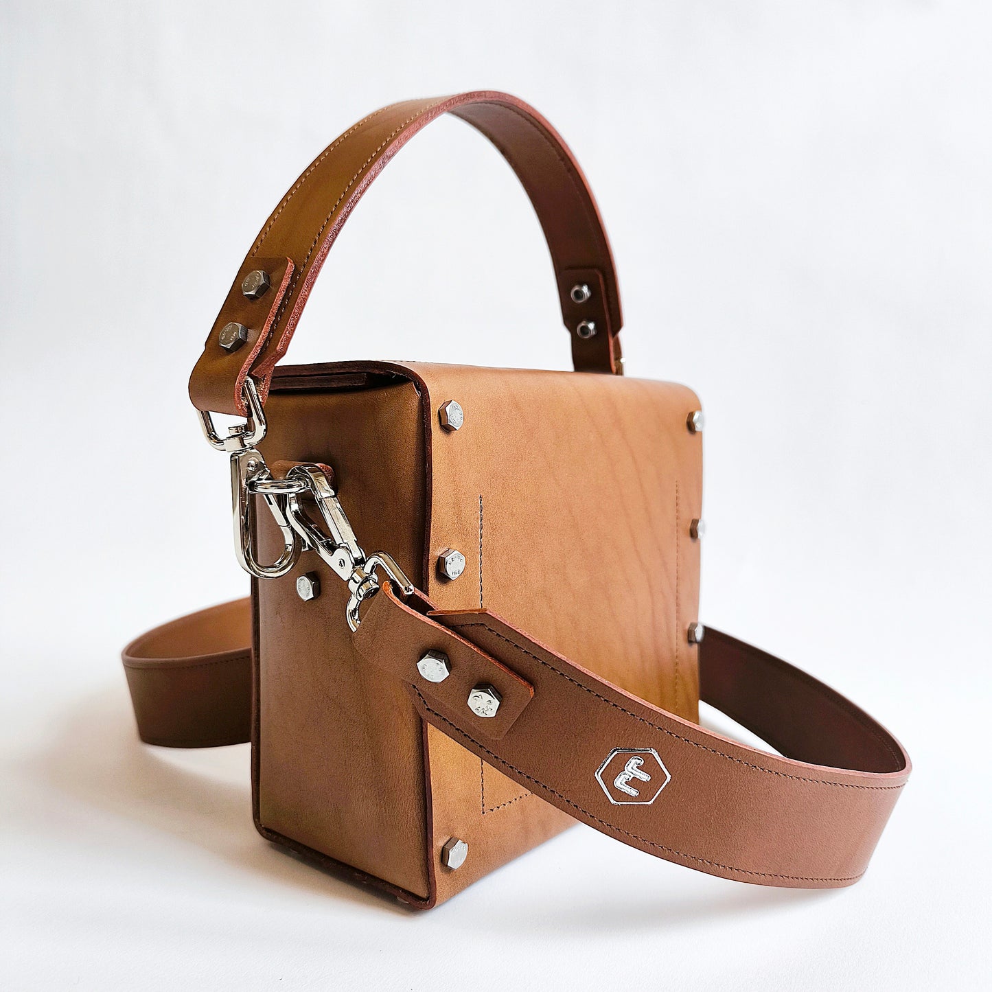 LEATHER HANDBAG "JESSICA" BROWN