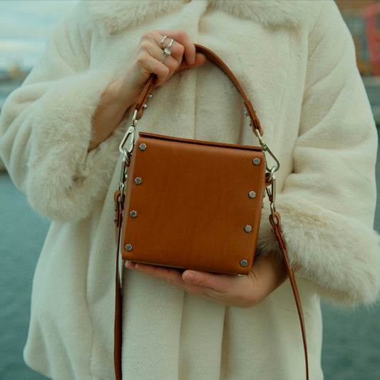LEATHER HANDBAG "JESSICA" BROWN