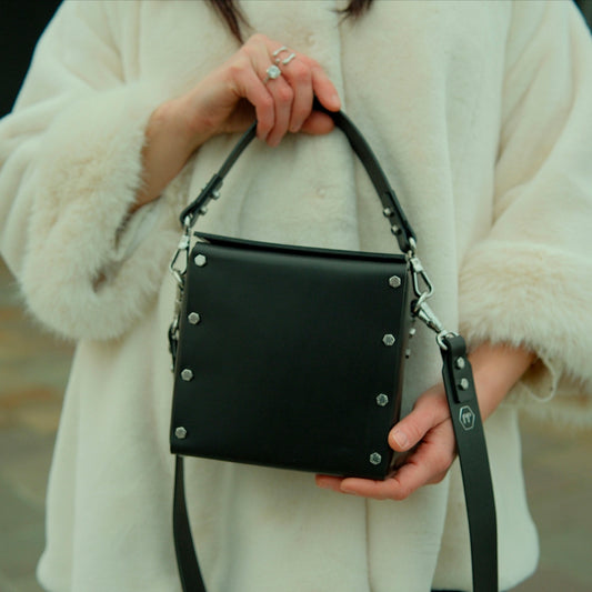 LEATHER HANDBAG "JESSICA" BLACK