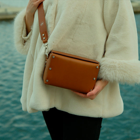 LEATHER HANDBAG "JULIA" BROWN